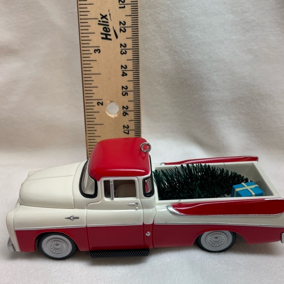 Dodge 1957 Sweptside D100 Truck Hallmark Ornament - Picture 8 of 8